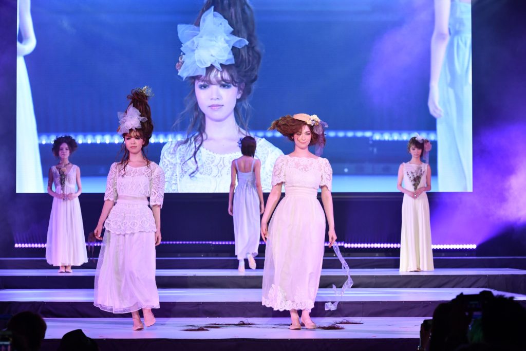 nuptiale spectaculaire, coiffures de piste par salon ZACC présentés (photo par TOKYO BEAUTY Stars®)