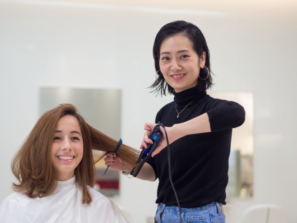 Salon paket Renjishi - Gambar 7 - Indah styling rambut