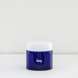 Bunny hair balm with plant-derived moisturizing ingredients makes hair smooth and shine.