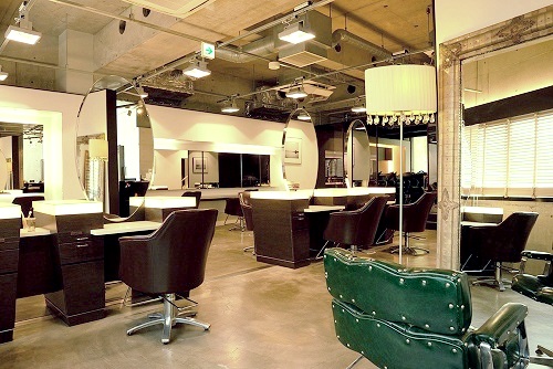 unsarto hair salon in Omotesando, Tokyo