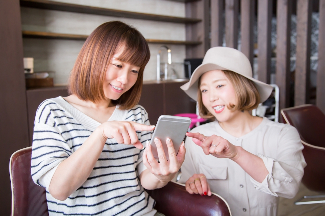 Les différences entre les salons de coiffure américains et japonais