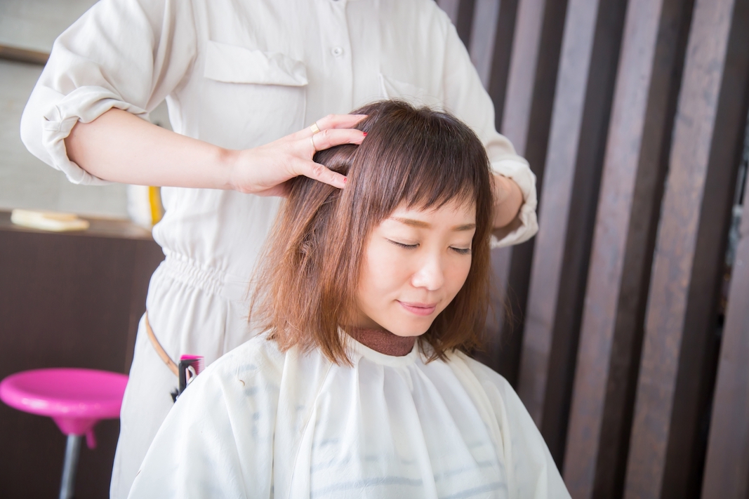 Les différences entre les salons de coiffure américains et japonais